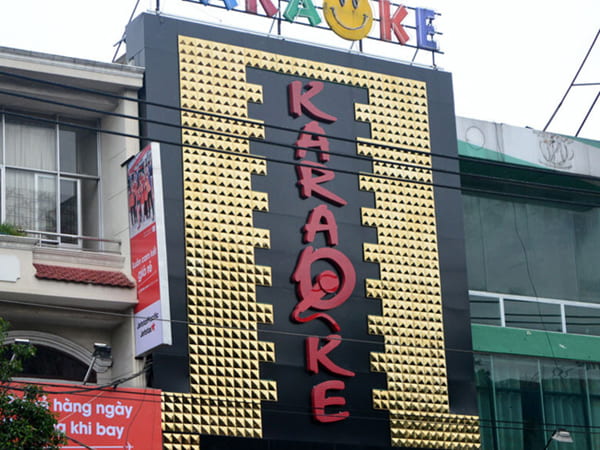 bảng hiệu quán karaoke đẹp